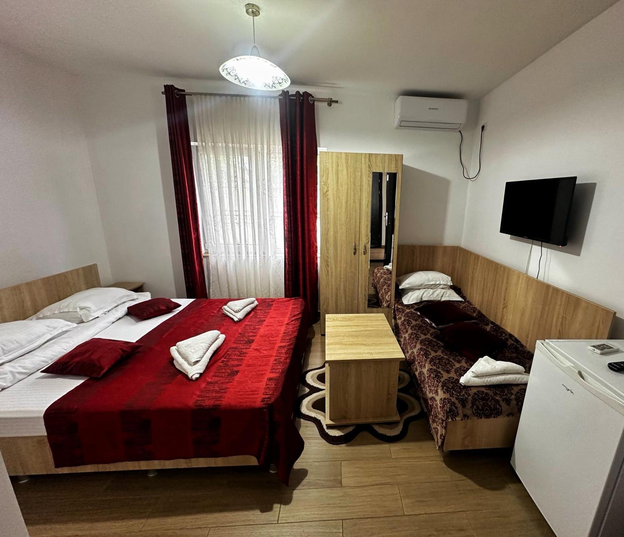 Casa Enka Hotel Tuzla Exterior photo